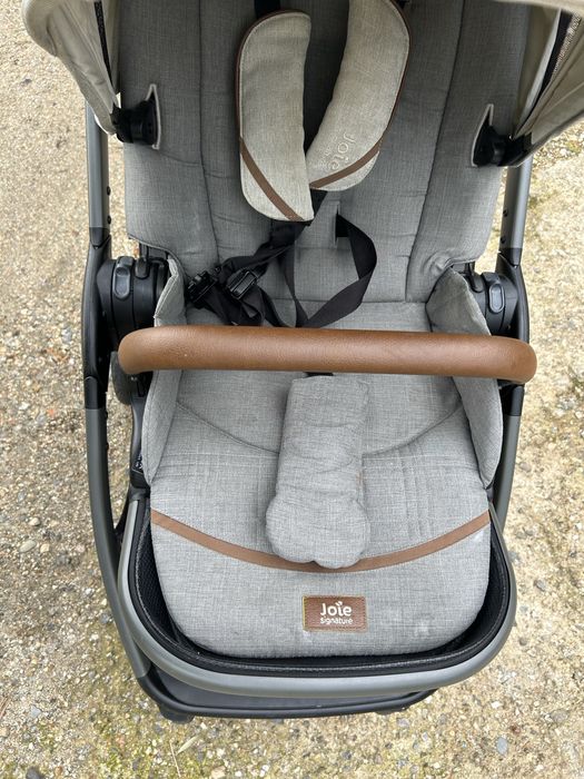 Carrinho marca joie