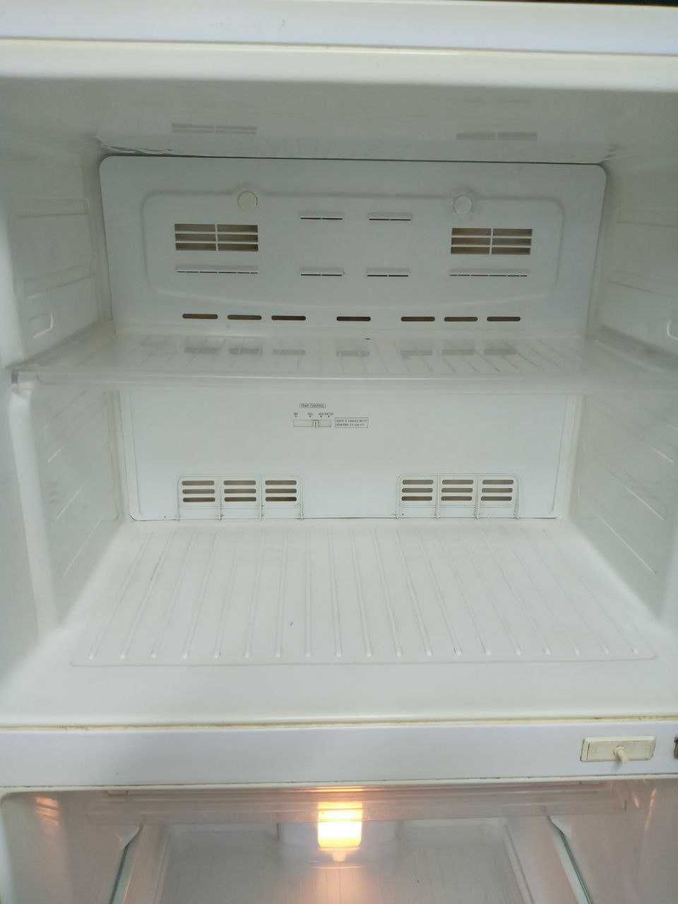 Продам робочий холодильник