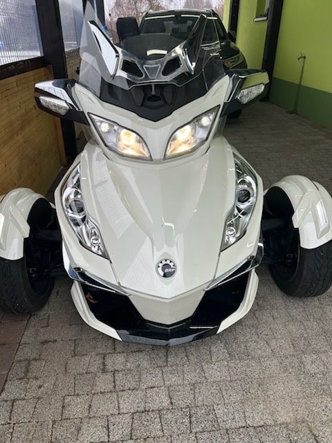 Sprzedam Can-Am Spyder RT (na kat. B)