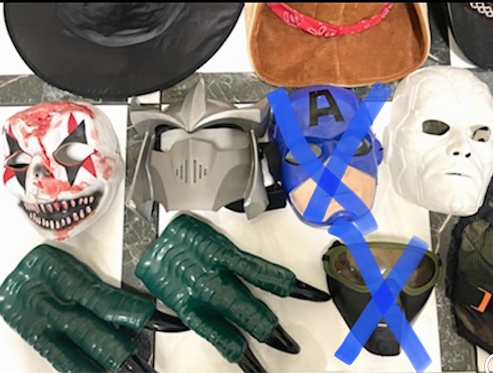 Продам костюмы и маски различных героев!