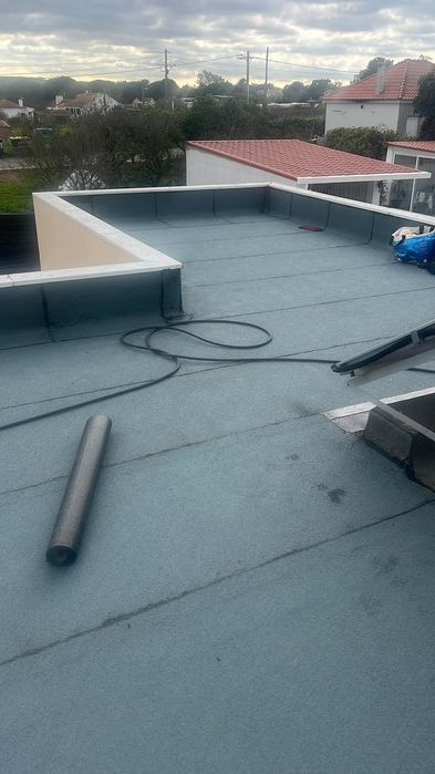 Especialista em telhados e reabilitação de espaços