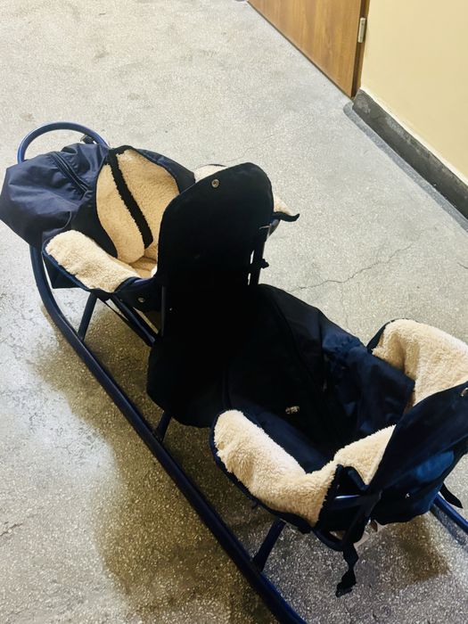 Sanki duo dwuosobowe dla rodzeństwa, bliźniaków ze śpiworkami