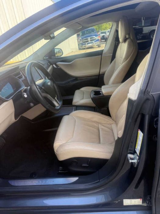 Tesla Model S 75      2017