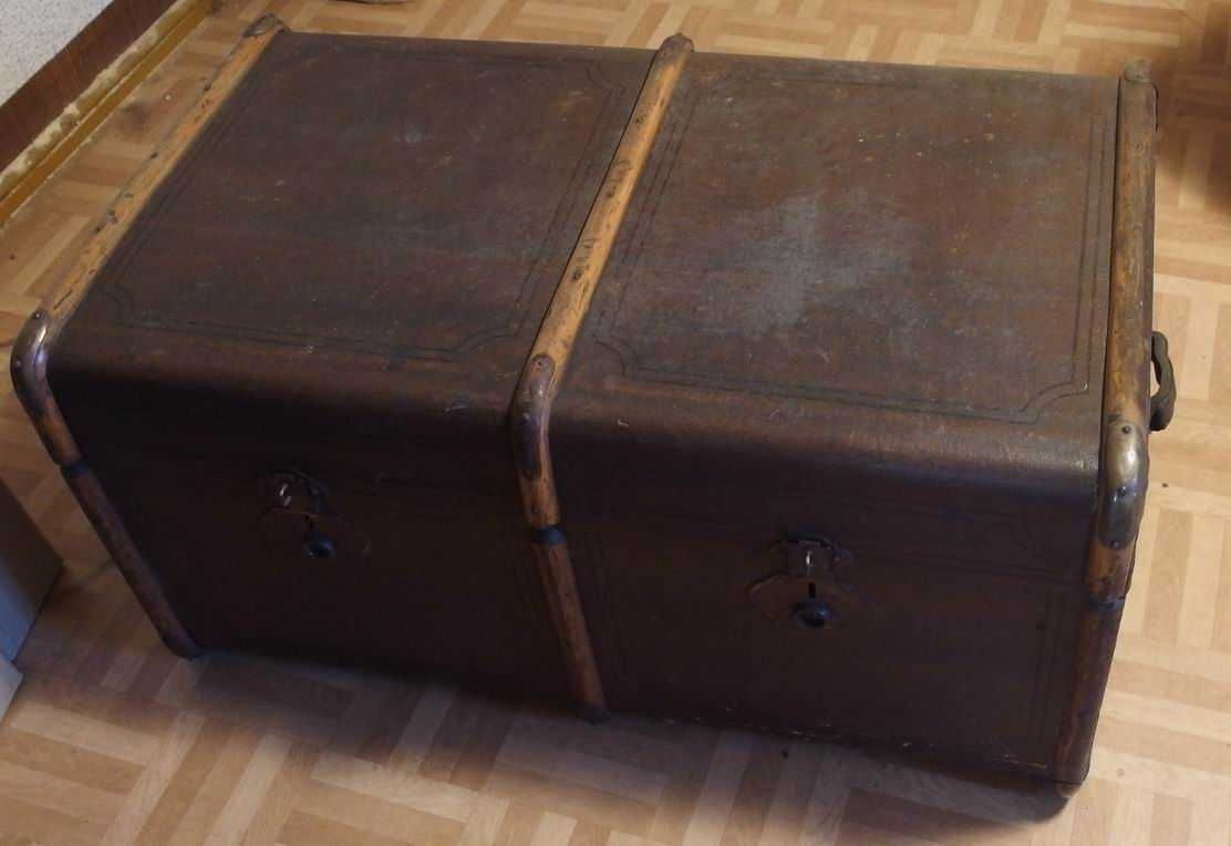 Stara skrzynia drewniana / kufer z duszą