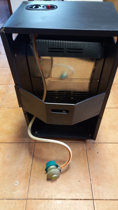 Aquecedor a gás marca Delba