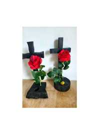 Stroiki drewniany krzyż na grób i cmentarz stroik kompozycja z różą XL