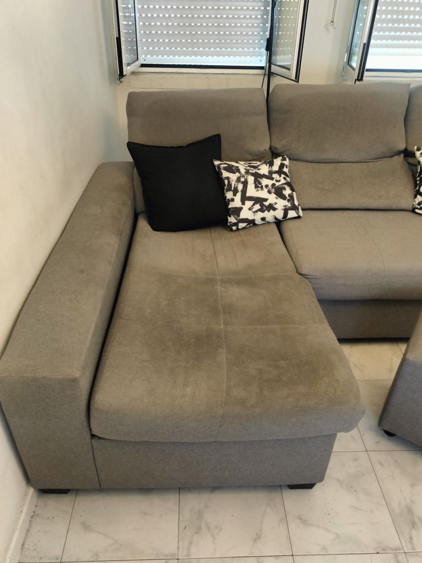 Sofá chaise long