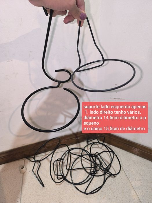 Vasos e floreiras variados