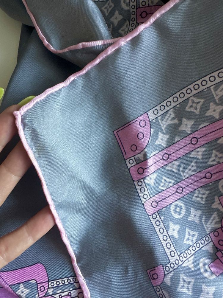 Хустка Louis Vuitton, оригінал