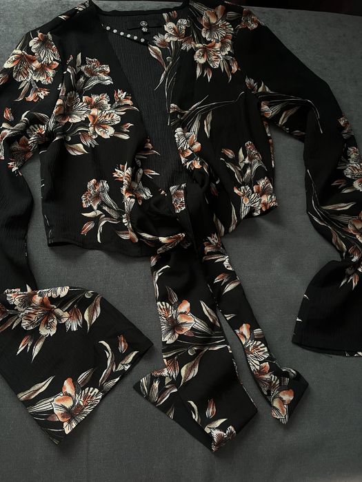 Накидка з квітковим розписом