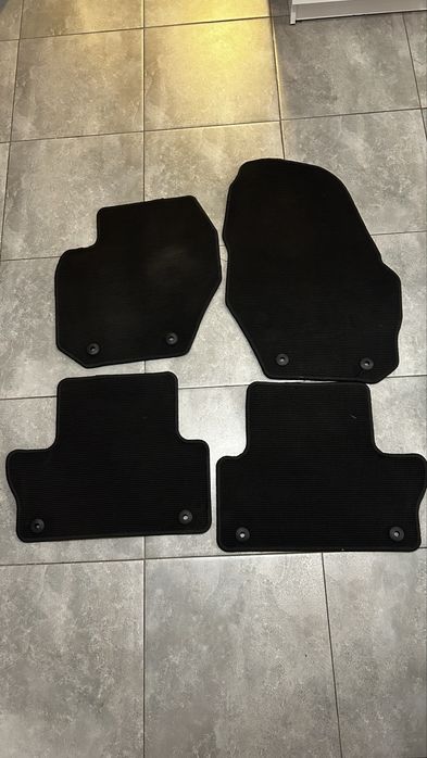 Dywaniki welurowe oryginalne Volvo xc60