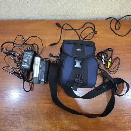 Видеокамера sony DCR-HC27. Полный комплект + отличная сумка