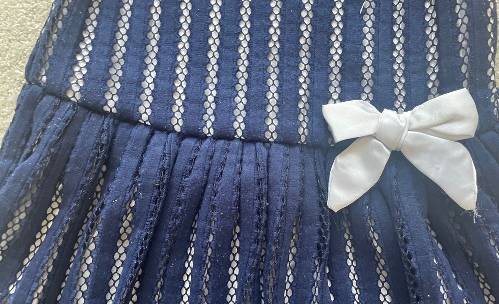 Vestido azul e branco