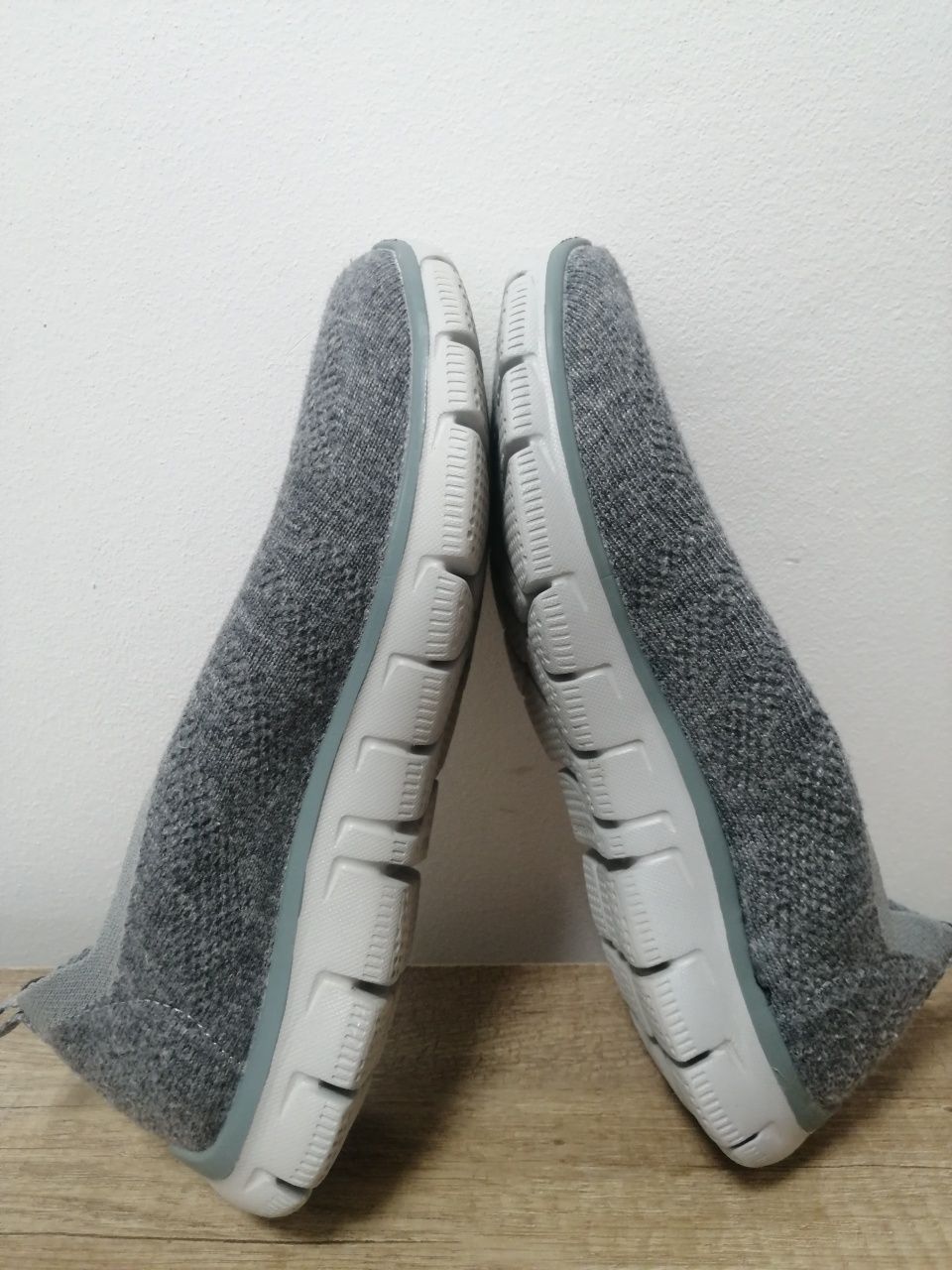 Skechers сліпони