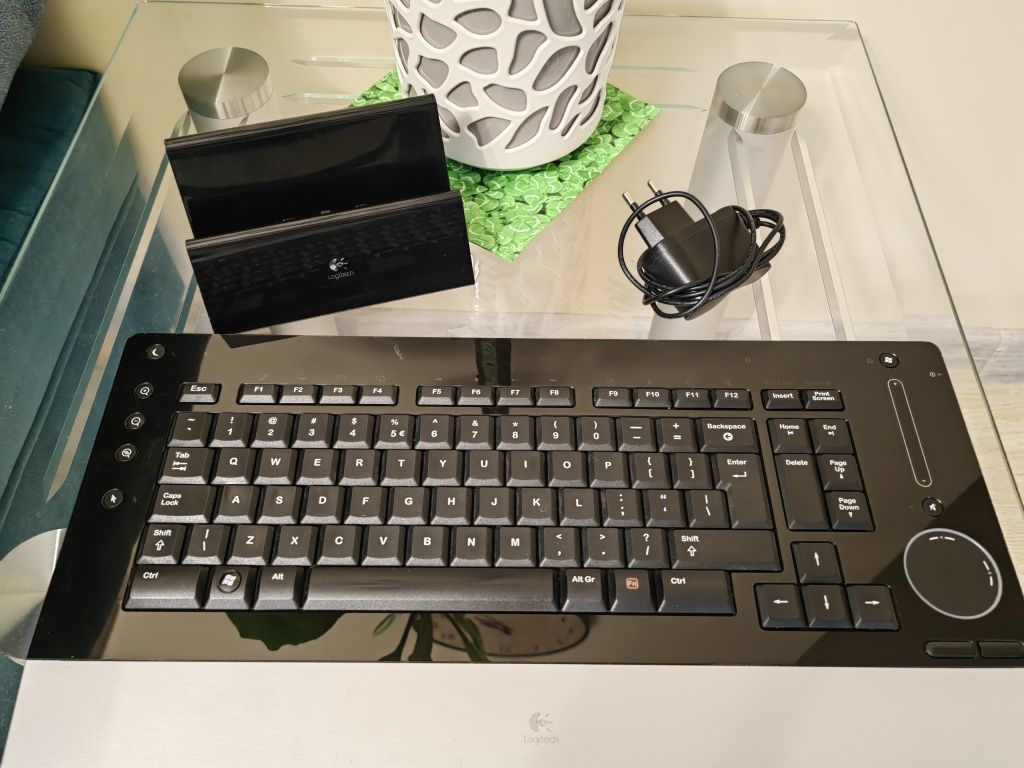 Klawiatura Logitech dinovo edge