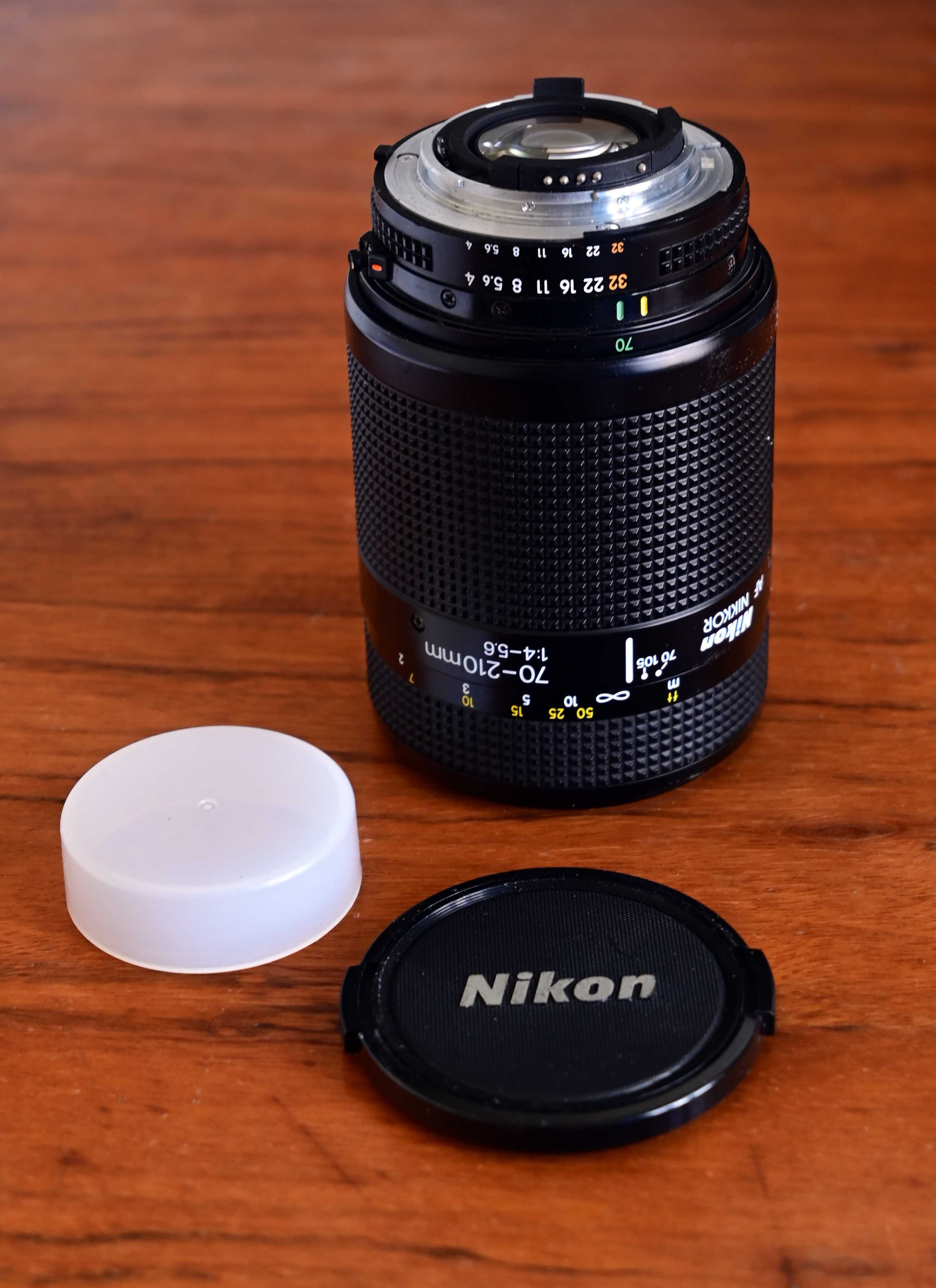 Nikon D60 + Nikon 70/210 - 4-5.6 + objetiva 18-55 - 3.5-5.6