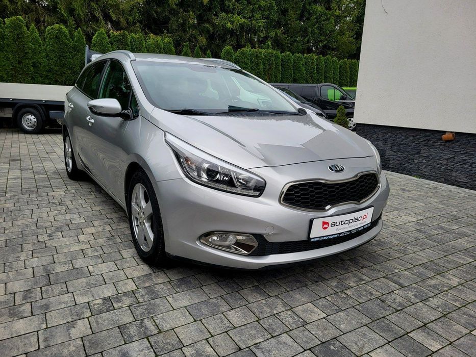 Kia Ceed ** 1,6 CRDI ** Nawigacja ** Bezwypadkowy **