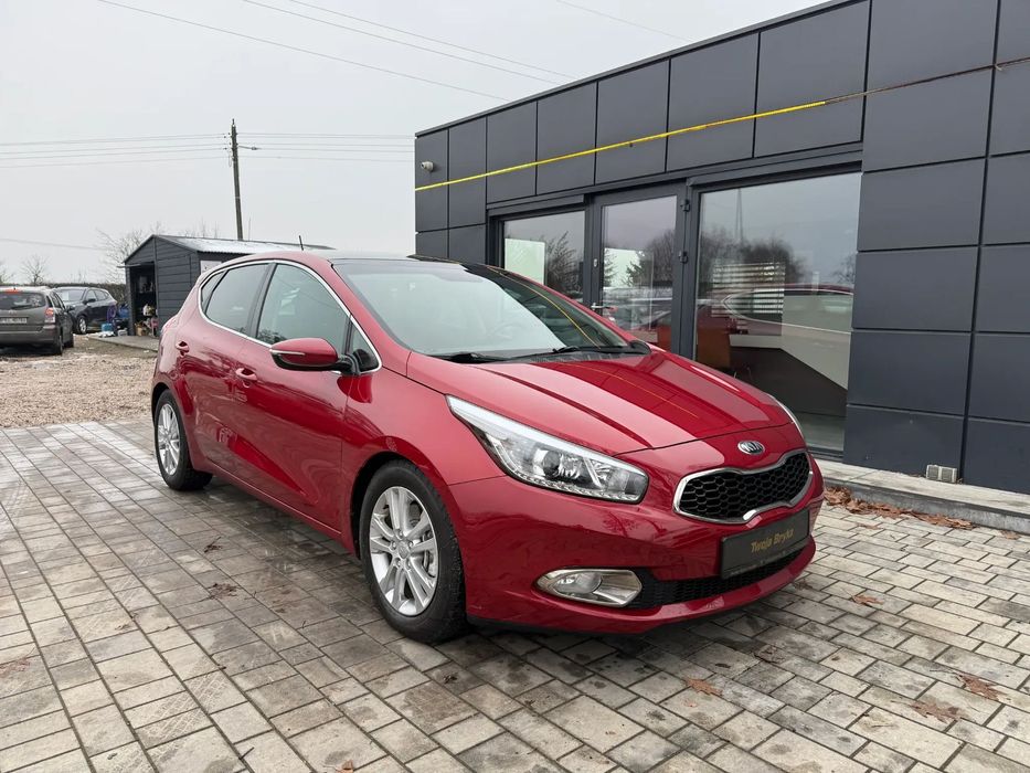 Kia Ceed 1.6 Diesel Ledy Panorama Klimatyzacja Podgrzewana Kierownica Gwarancja
