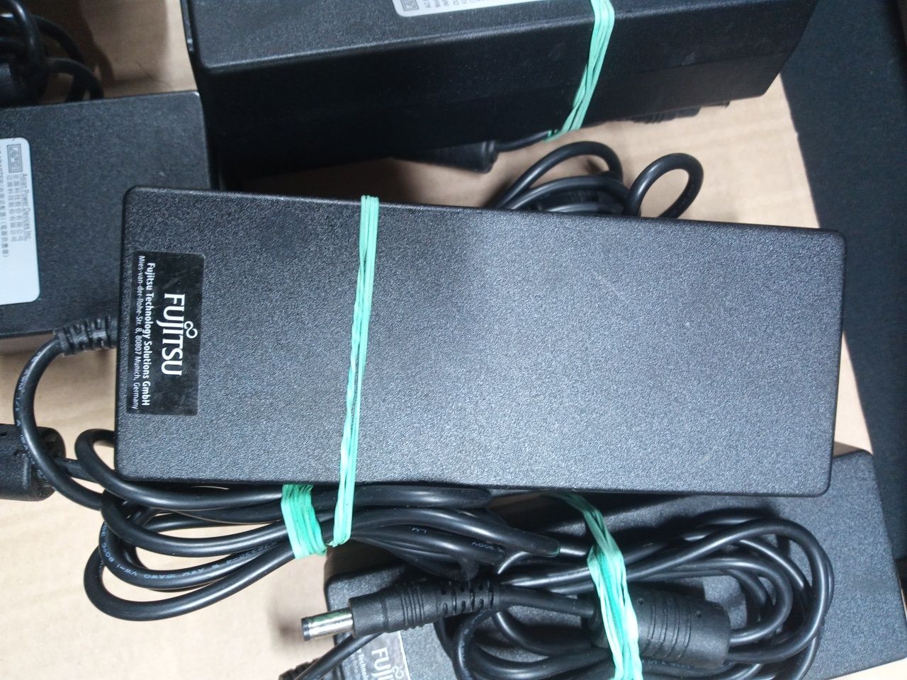 APD Fujitsu Asus Toshiba Lenovo 120W блок живлення 20V 6A 5.5x2.5