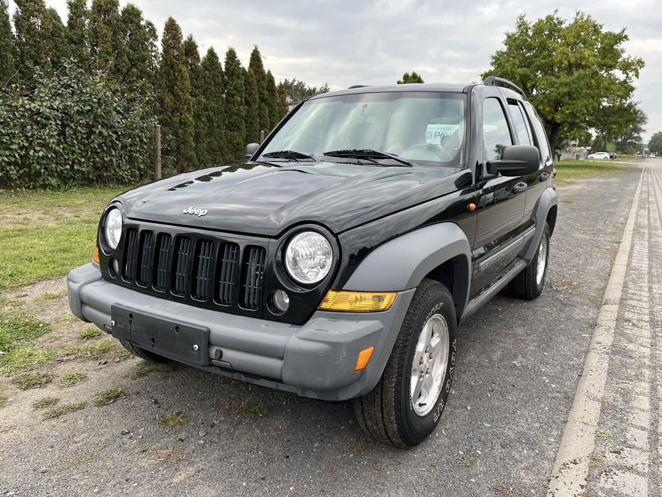 Jeep Cherokee KJ 2.4 ben 05r 140tys km