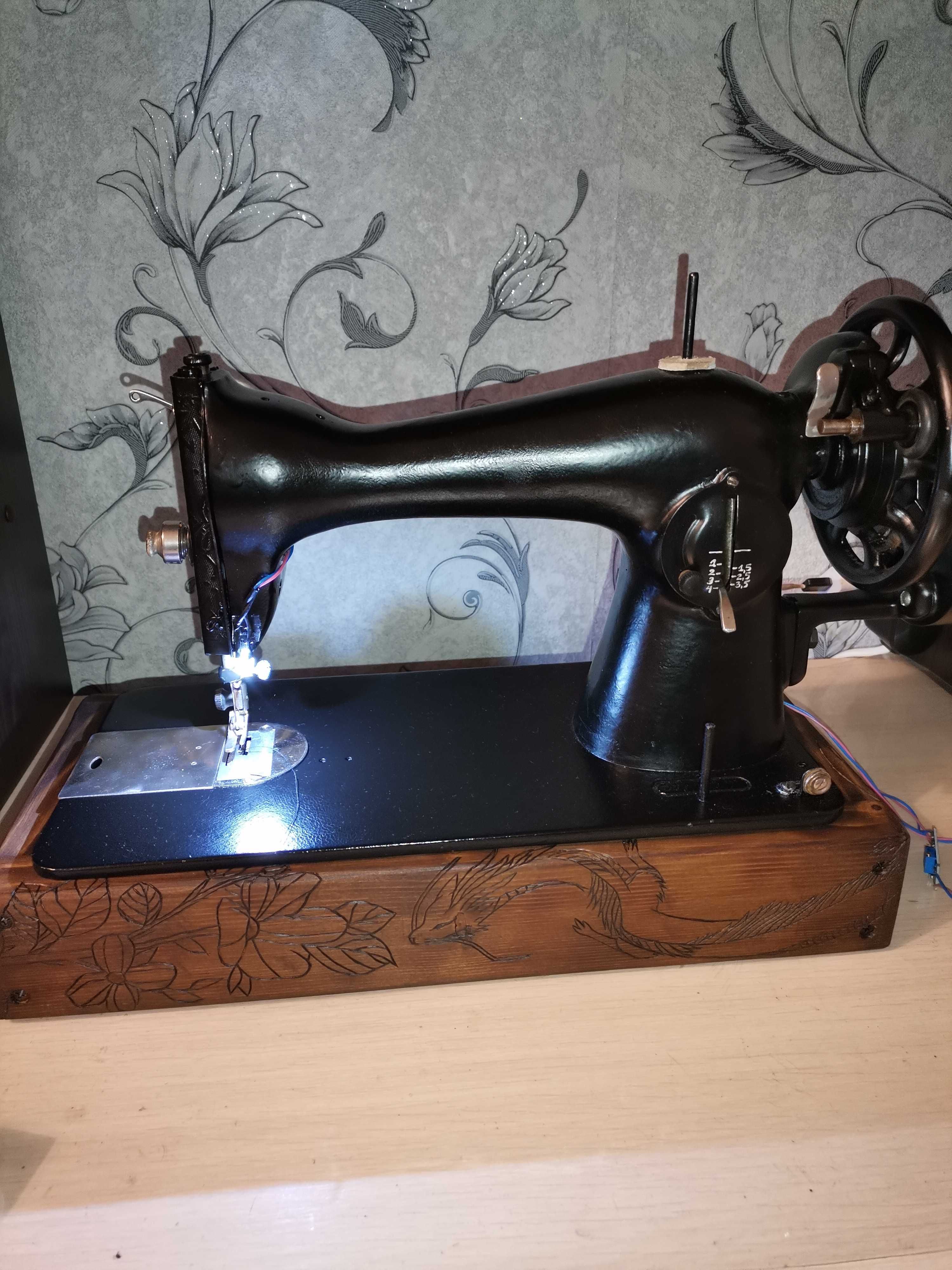 Продам швейную машинку Подольський механичний завод