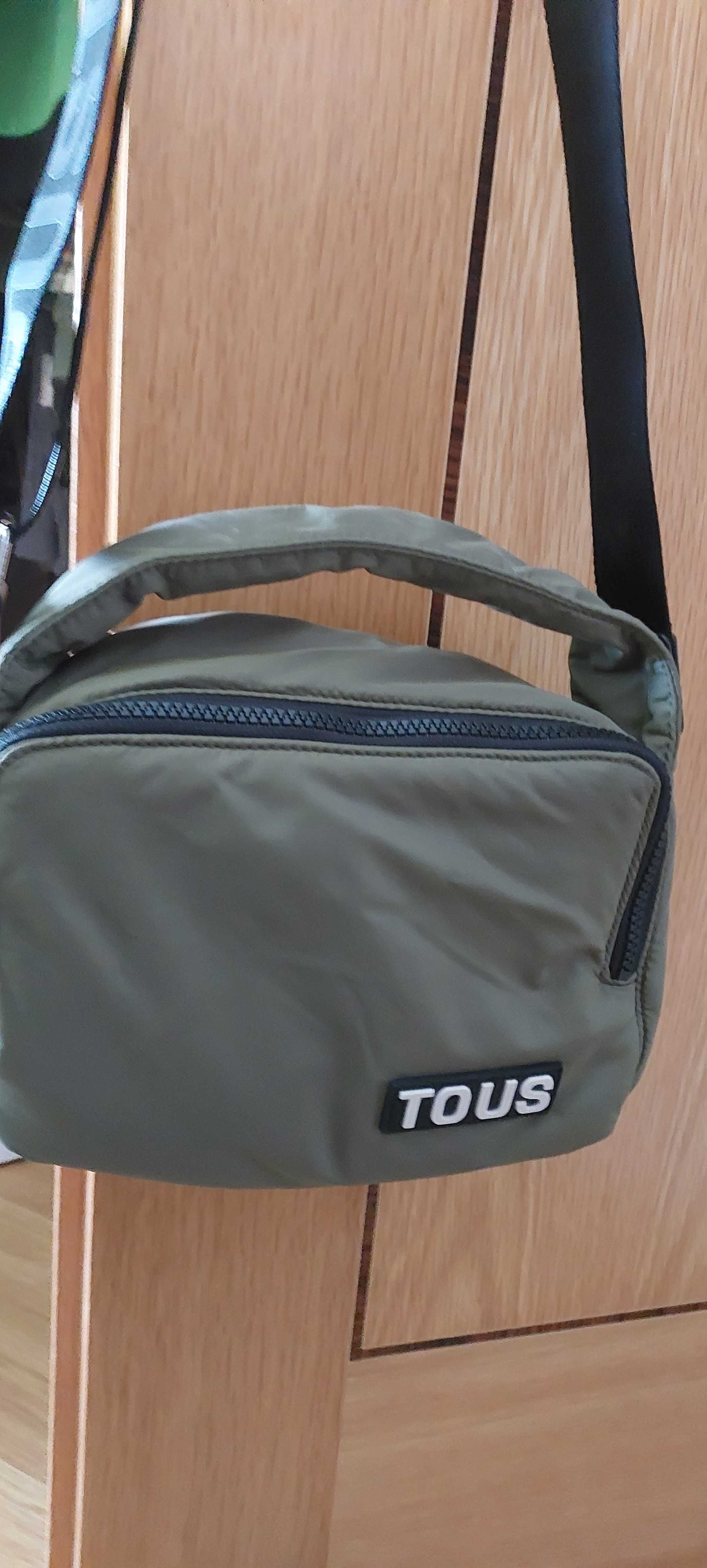 4 TOUS ; 1 samsonite                                   VENDO  SEPARADO