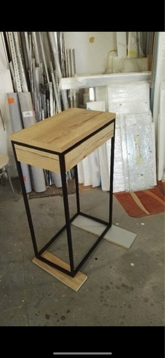 Konsola drewniana z szufladą