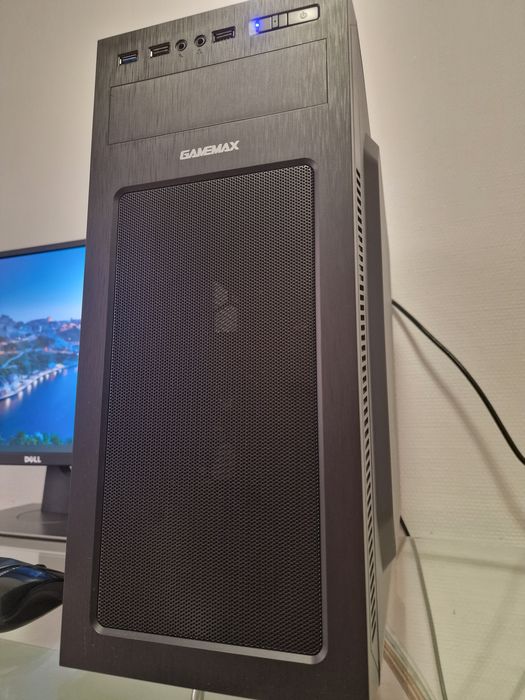 Ігровий ПК з монітором 23,8" у відмінному стані!