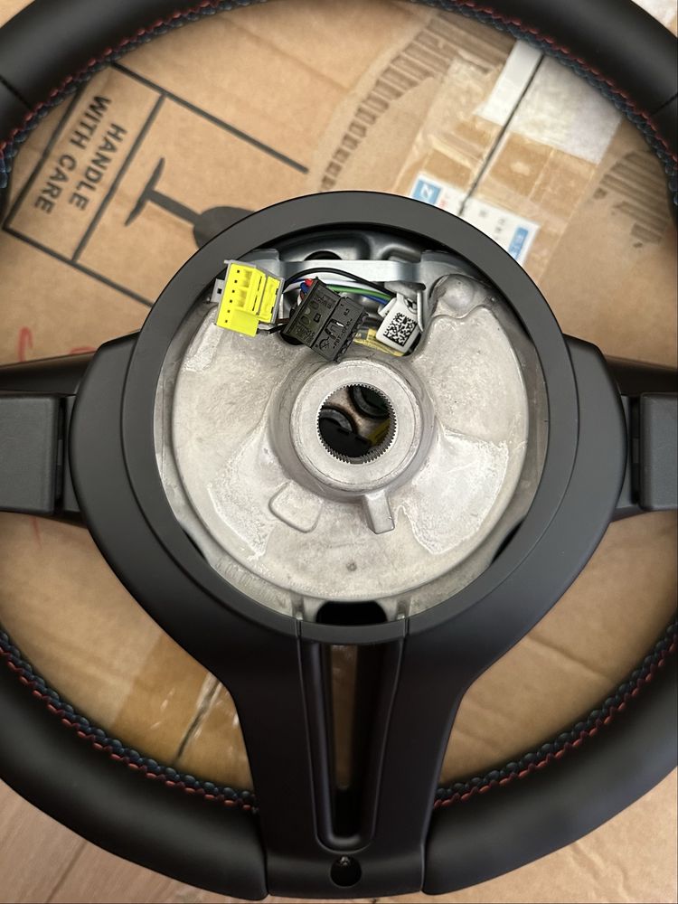 М руль BMW e70 e90 e91 e92 e71 e89 e81 e82 e83 e84 e87