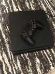 Playstation 4 1 tb z 2 padami