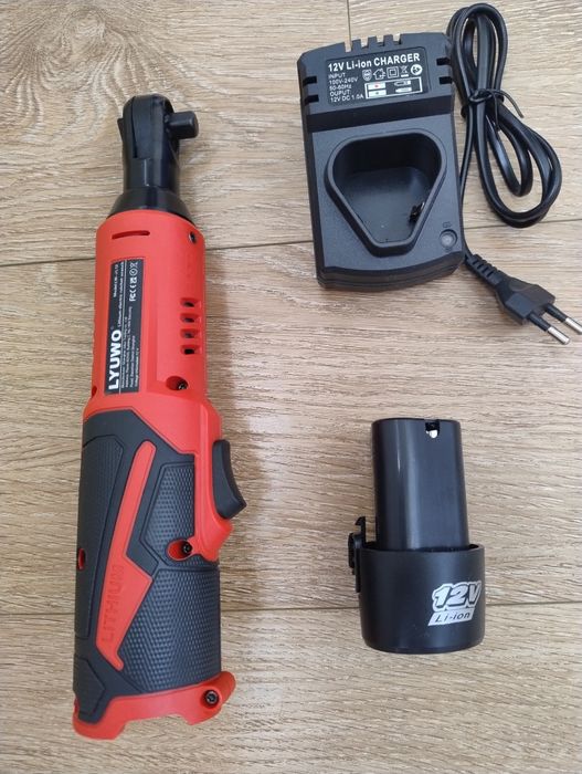 Акумуляторна тріскачка,кутовий гайковерт, Bosch,Milwaukee,Dewalt