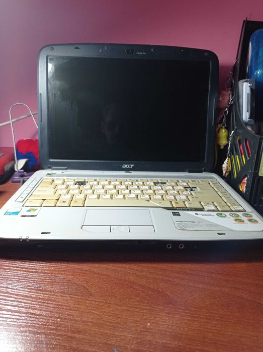 Продам !!! Ноутбук б/у на запчасти или востановленние Acer ASPIRE 4710