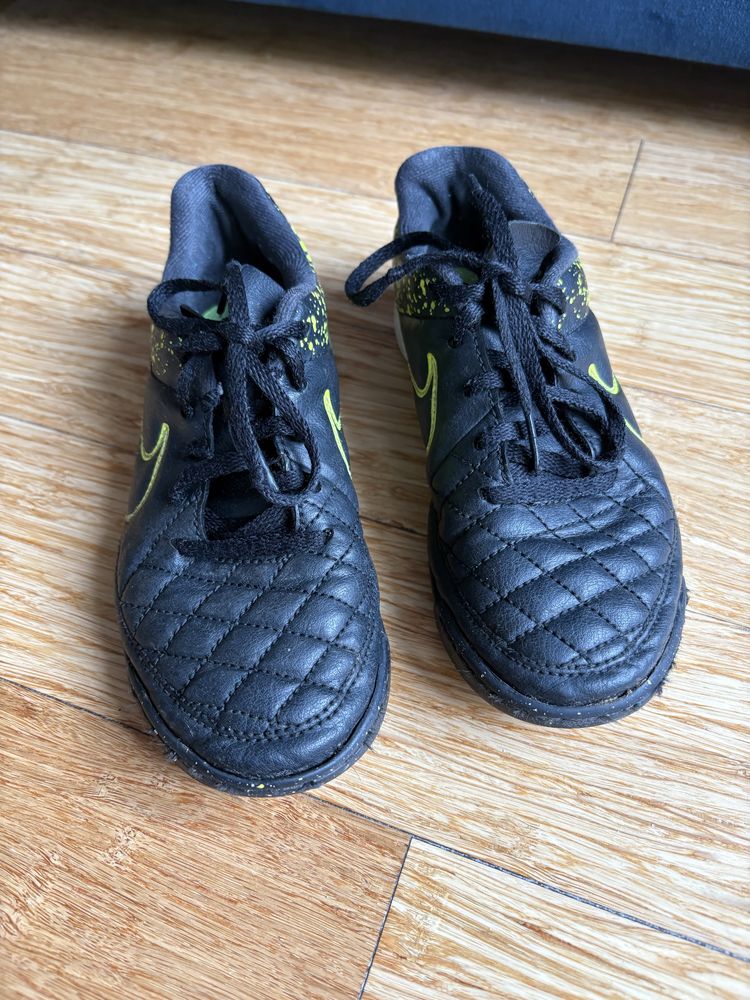Buty dzieciece turfy Nike, rozmiar 31,5 Kraków Skawina