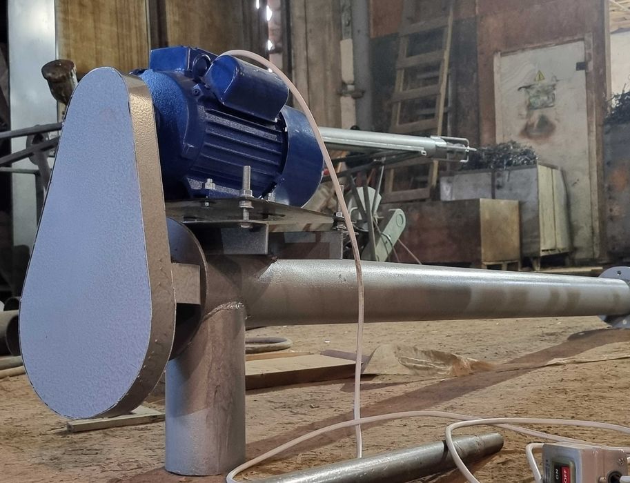 Купити шнековий погрузчик шнек для зерна соя пшениця купить шнек