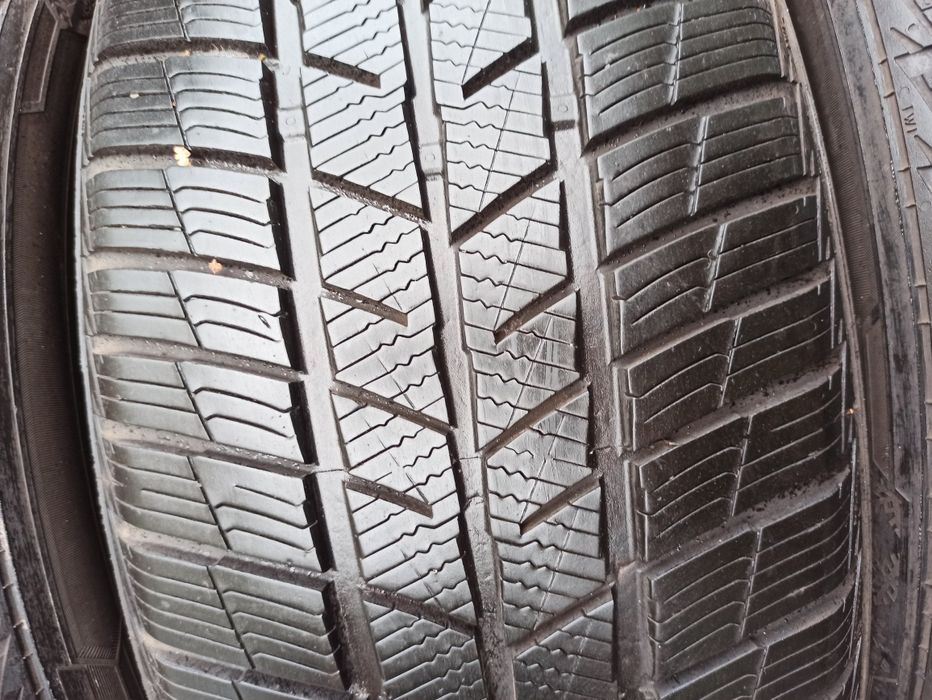 Зимняя резина 235/50 R19 Barum Polaris 5