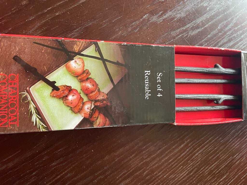 Grill - Żeliwne szpikulce do szaszłyków - nowe
