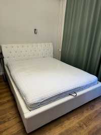 Łóżko białe z materacem 160 x 200