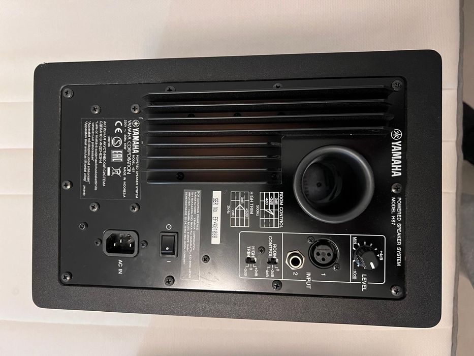 Yamaha HS7 ( 2 monitores )