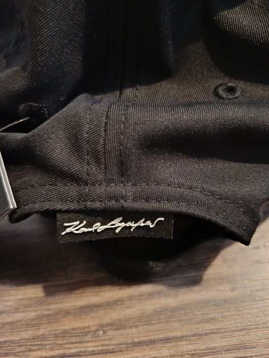Nowa czapeczka z daszkiem Karl Lagerfeld