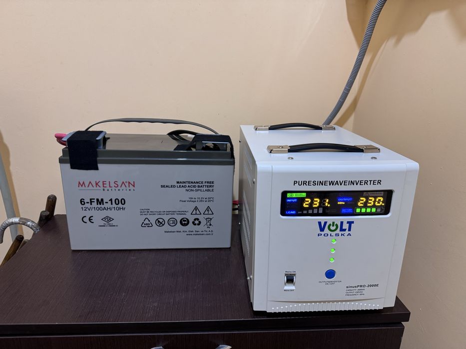 Система безперебійного живлення з аккумулятором