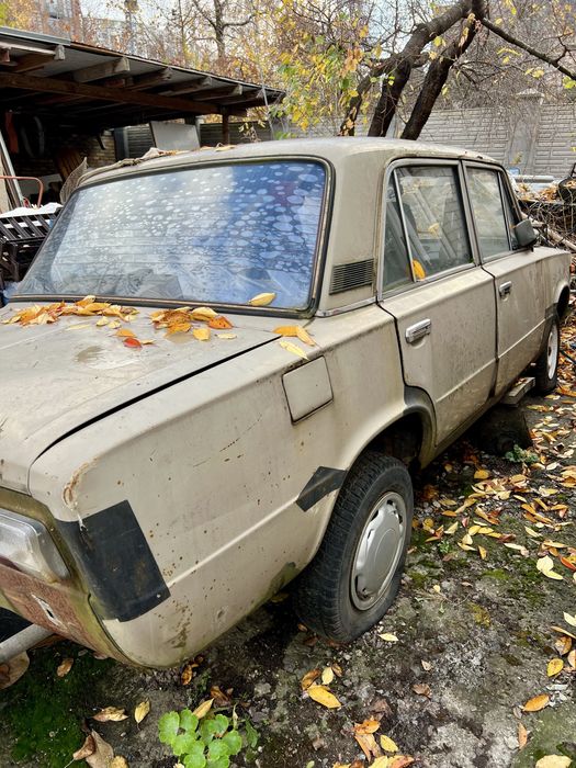 Автомобіль ВАЗ 2106