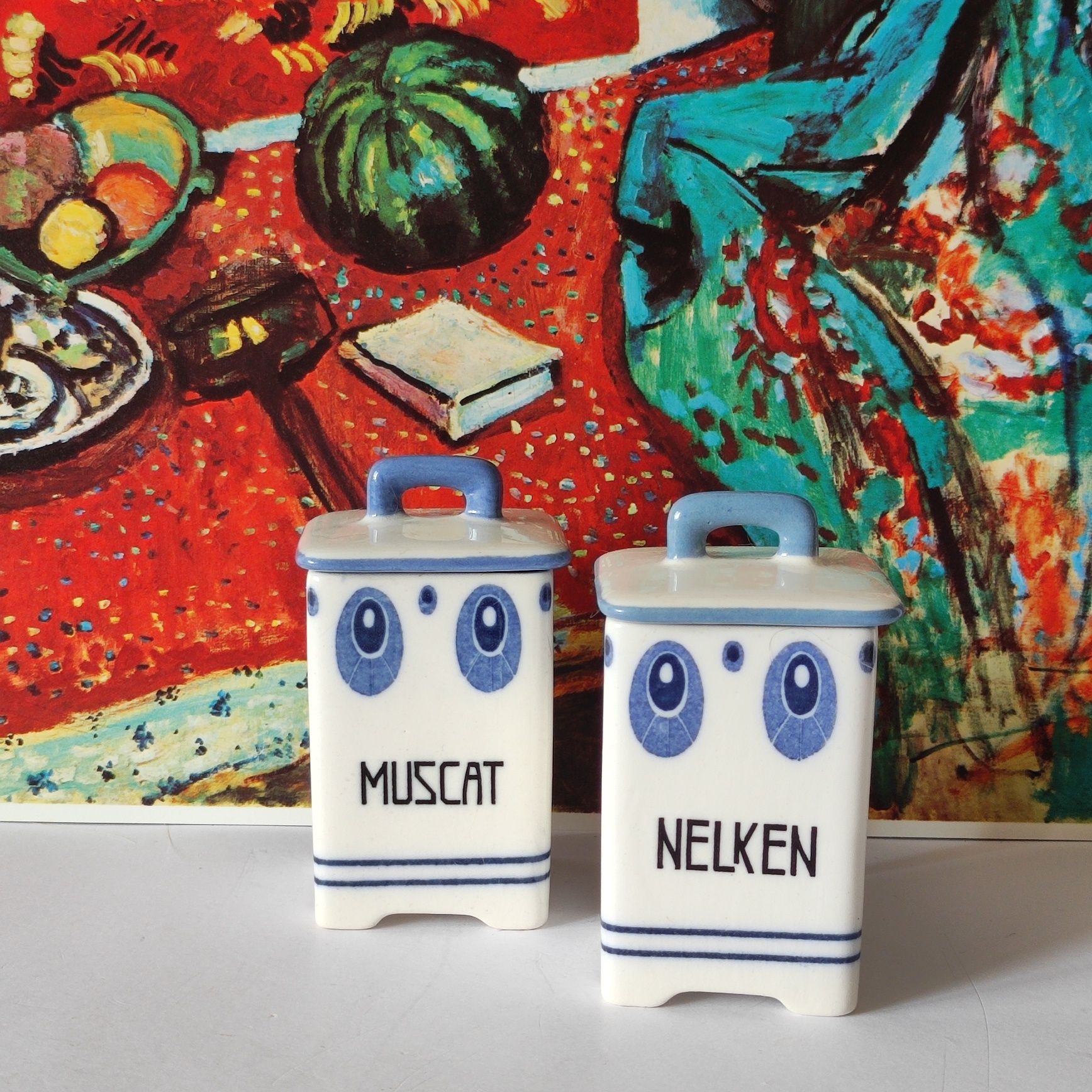Stare pojemniki porcelit kolekcja 30