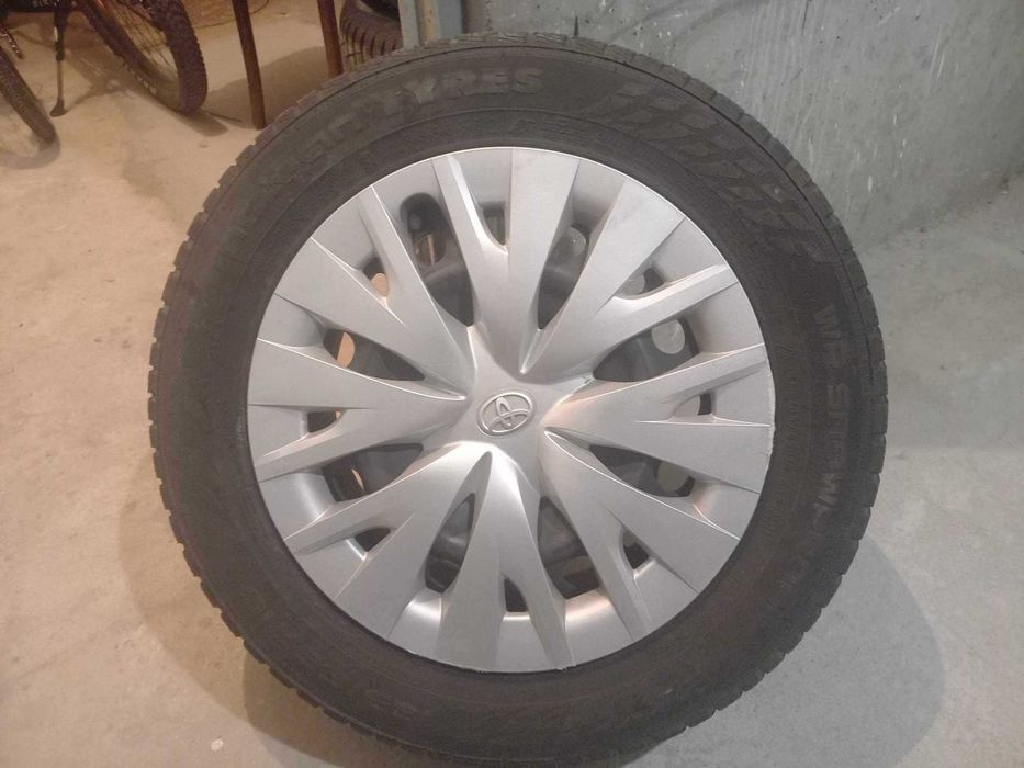 Para opon zimowych z 2021 roku + jedna w gratisie! 185/65 R15