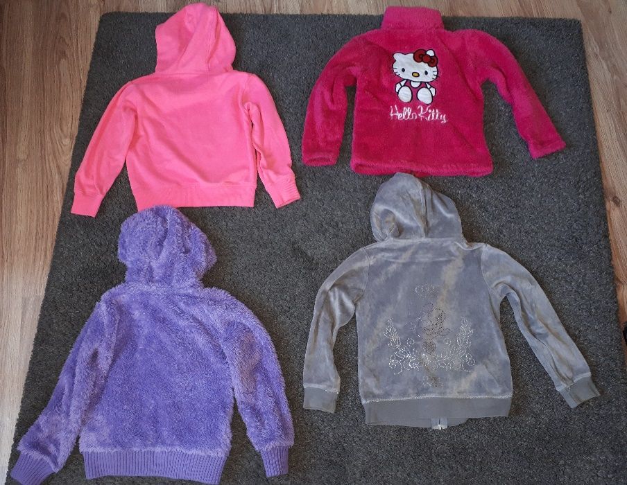 Bluzy dla dziewczynki w rozm. 116 - 122
