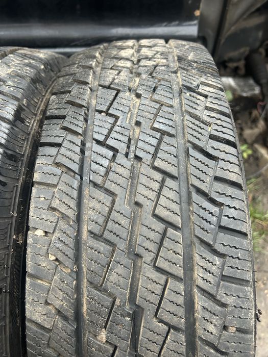 Шины 225 70 15С комплект зимних колёс