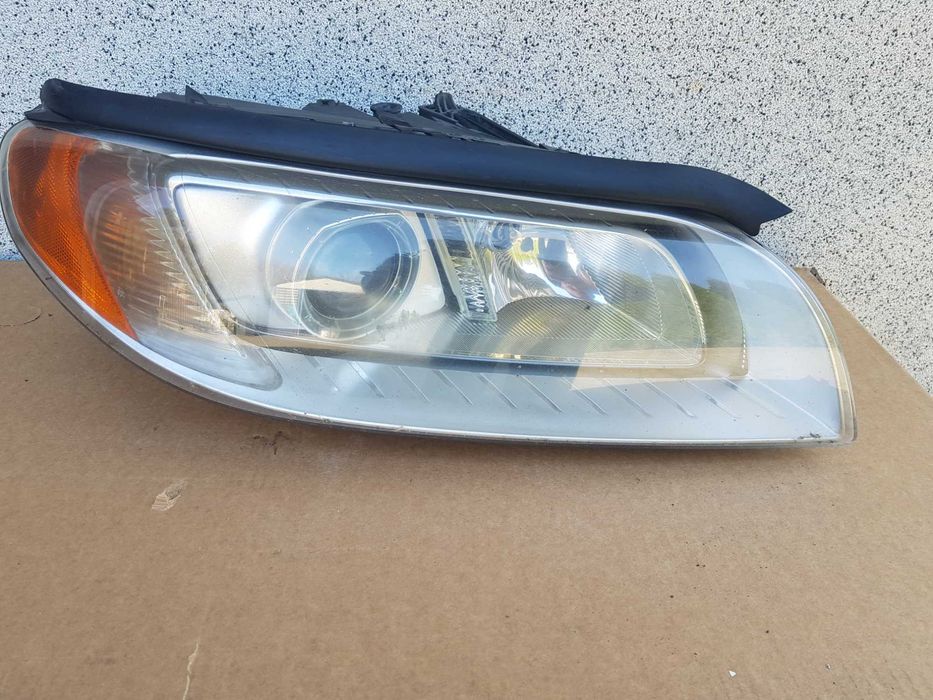 VOLVO S80 V70 XC70 Reflektor Xenon EUROPA Lampa Przód KPL RADOM