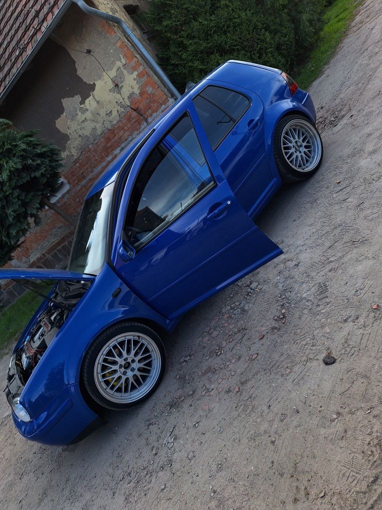 Golf 4 2.3 V5 VR5