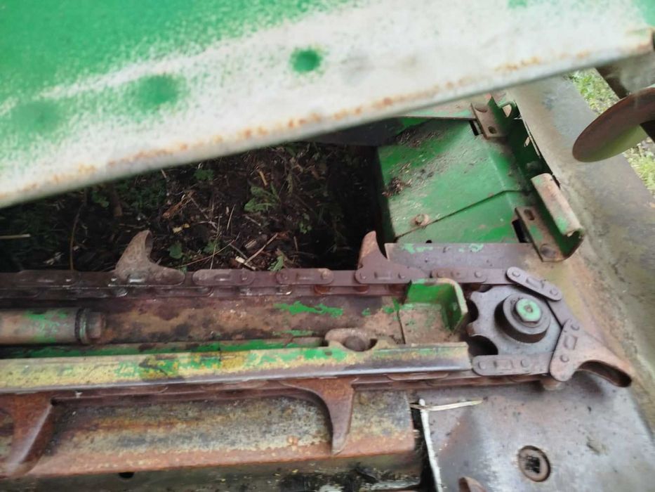 Кукурудзяна жатка John Deere 4-рядна,  жатка для кукурудзи б/в