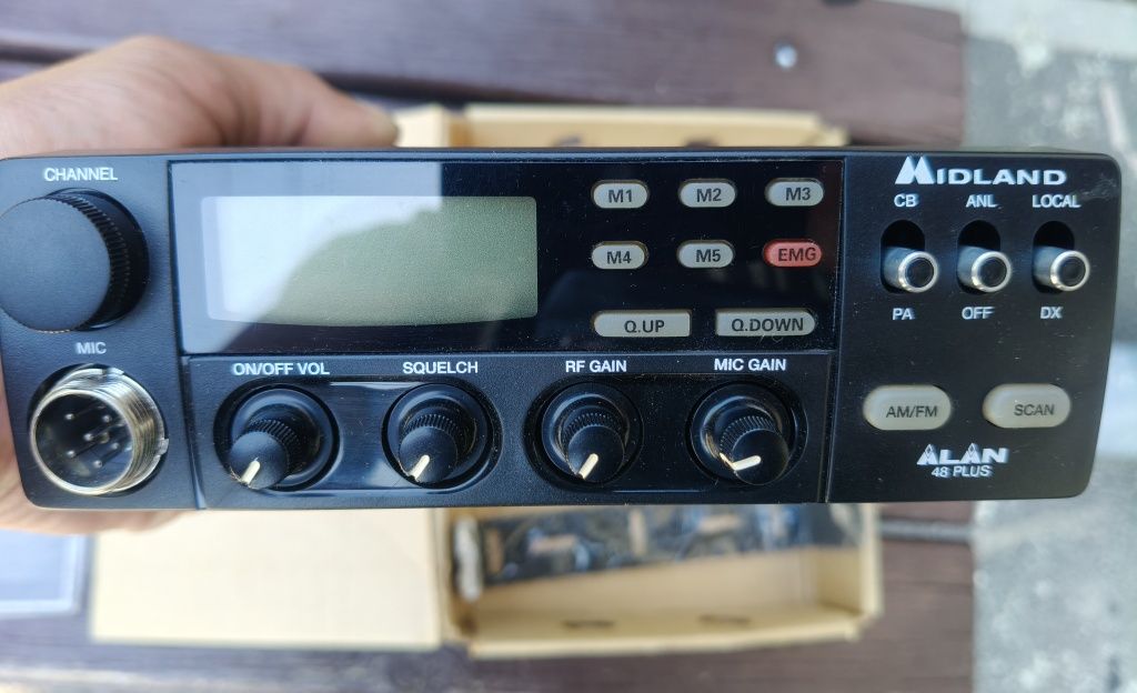 Радиостанция  Midland alan 48 plus