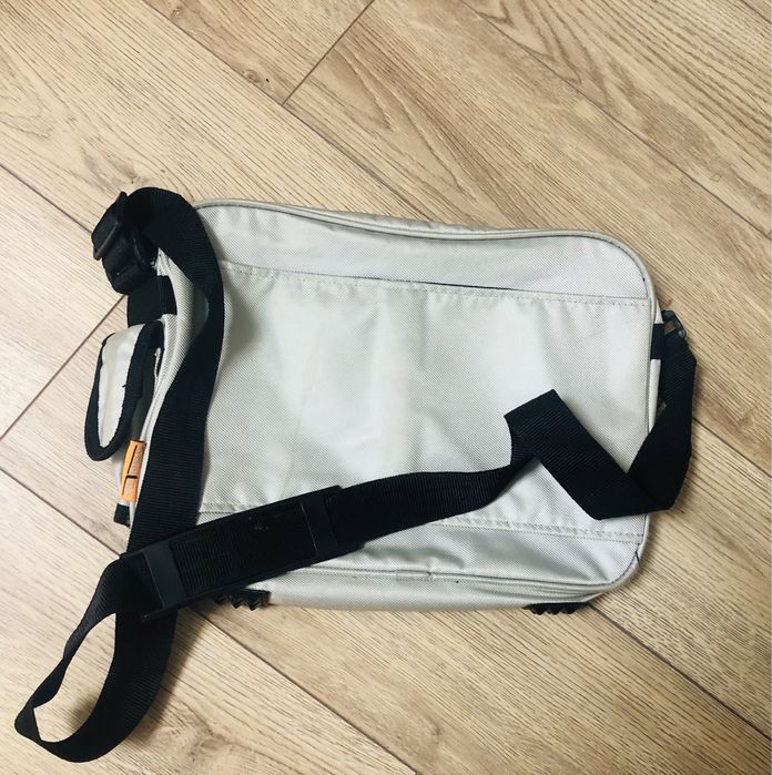 Сумки для ноутбука